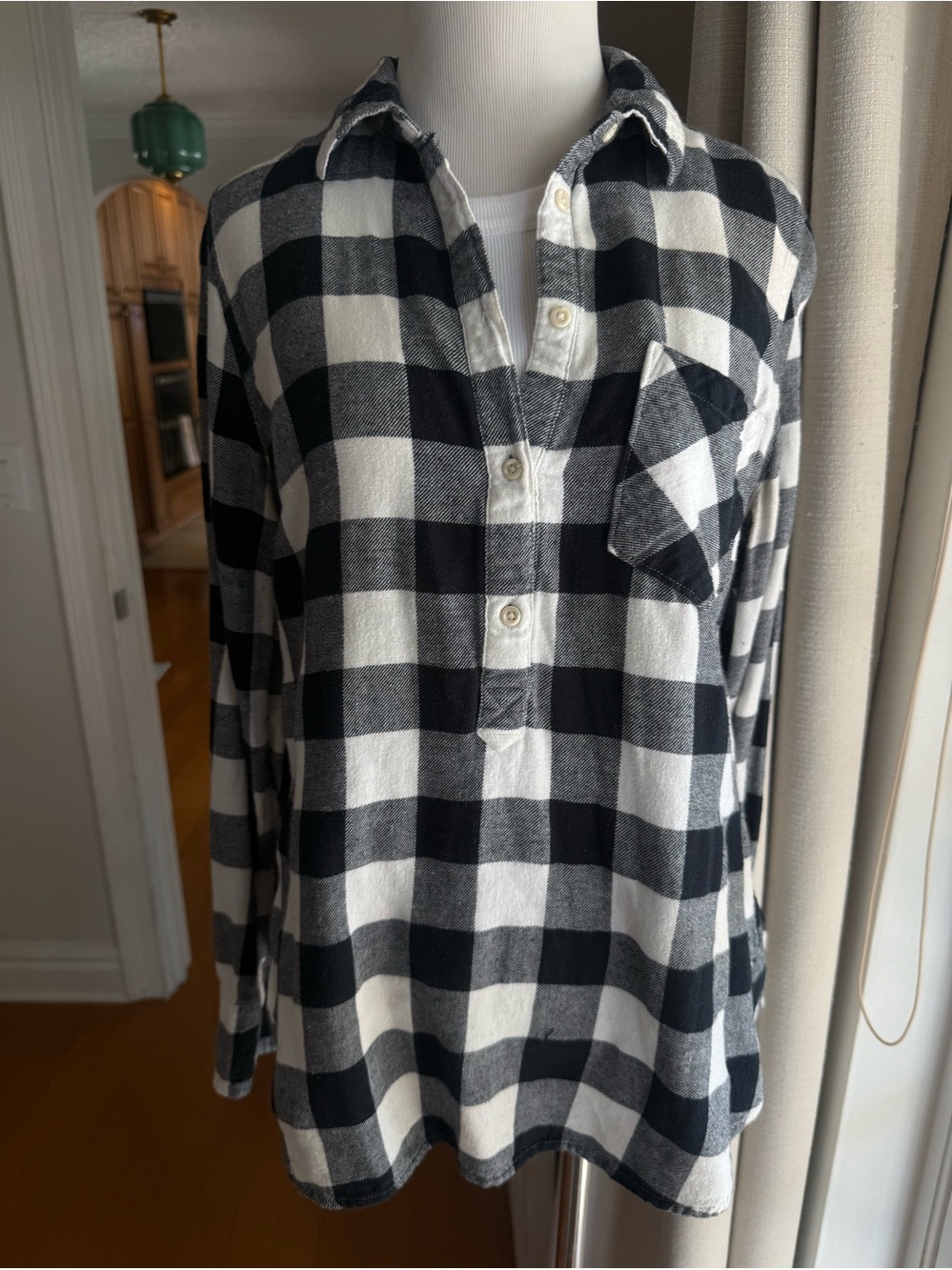 Merona Black & White Buffalo Plaid Button Pullover medium Shirt